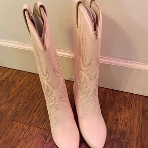 Off white COWGIRL boots